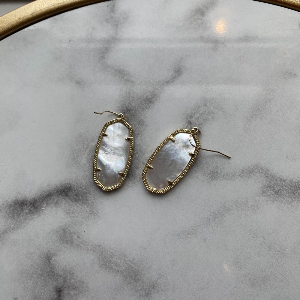 Kendra Scott Elle Gold Drop Earrings in Ivory Mother-of-Pearl